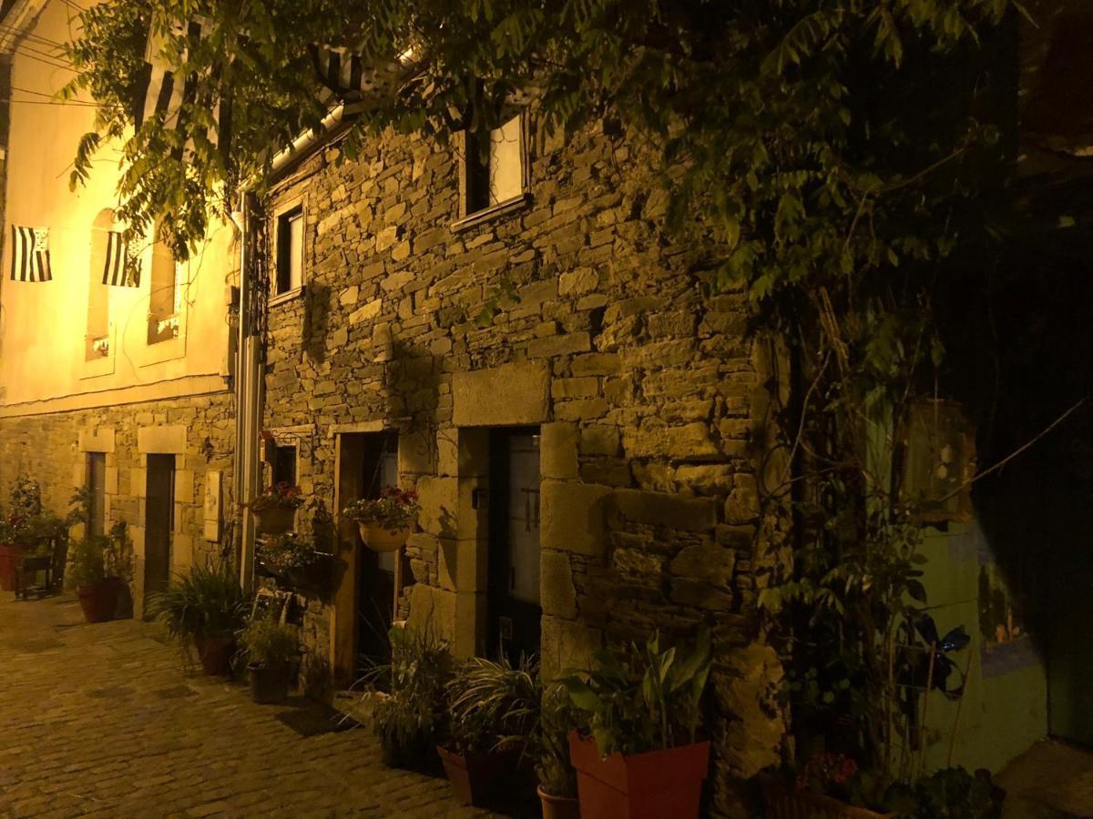 Au Coeur Du Quartier Historique Villa Lannion Esterno foto